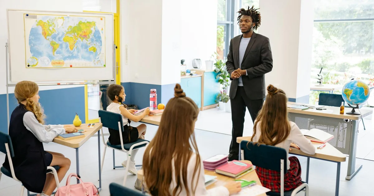 6 English Speaking Classes Online