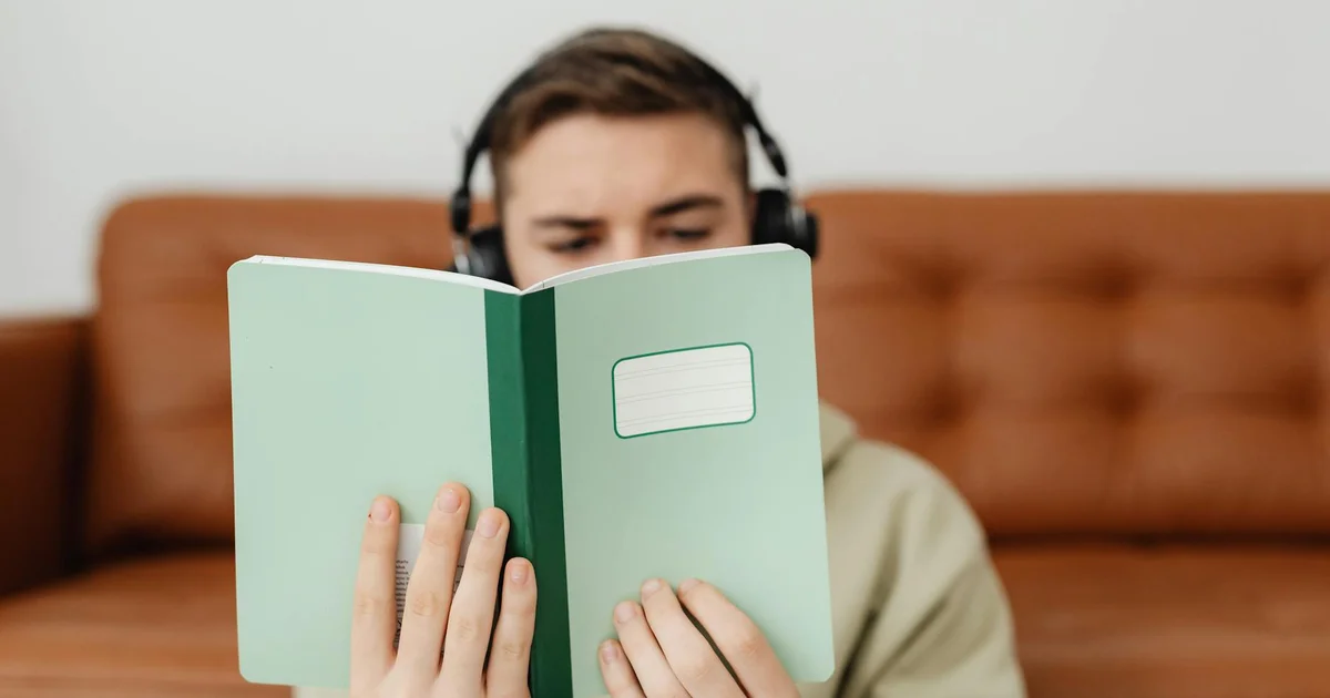 9 Tips to Improve Listening Skills in English