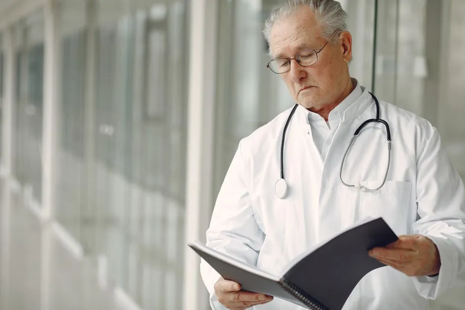 Engleză pentru Medici: Vocabular și Comunicare [2026]