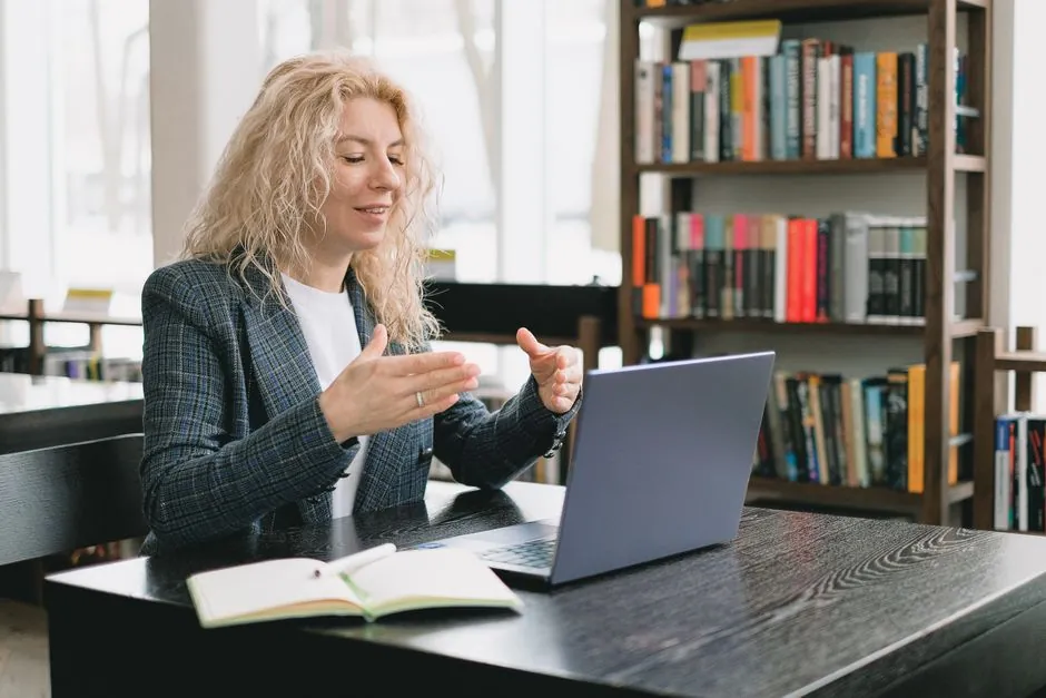 Subiecte de Vorbit la Nivelul A2 CEFR: 25 de Exerciții Practice [2026]